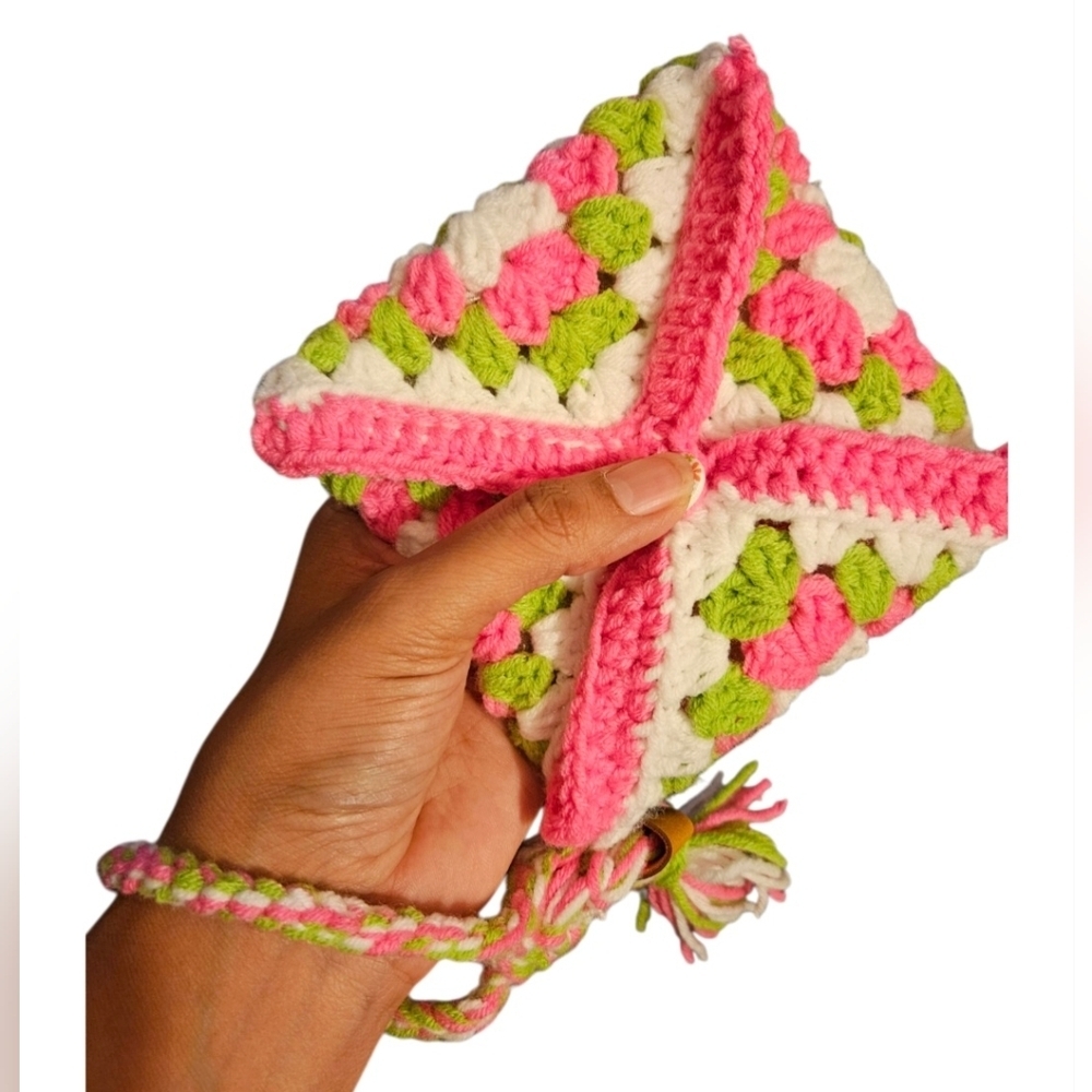 Handmade Boho Granny Square Gift Card Holder Crochet Pouch Floral Wristlet Charm